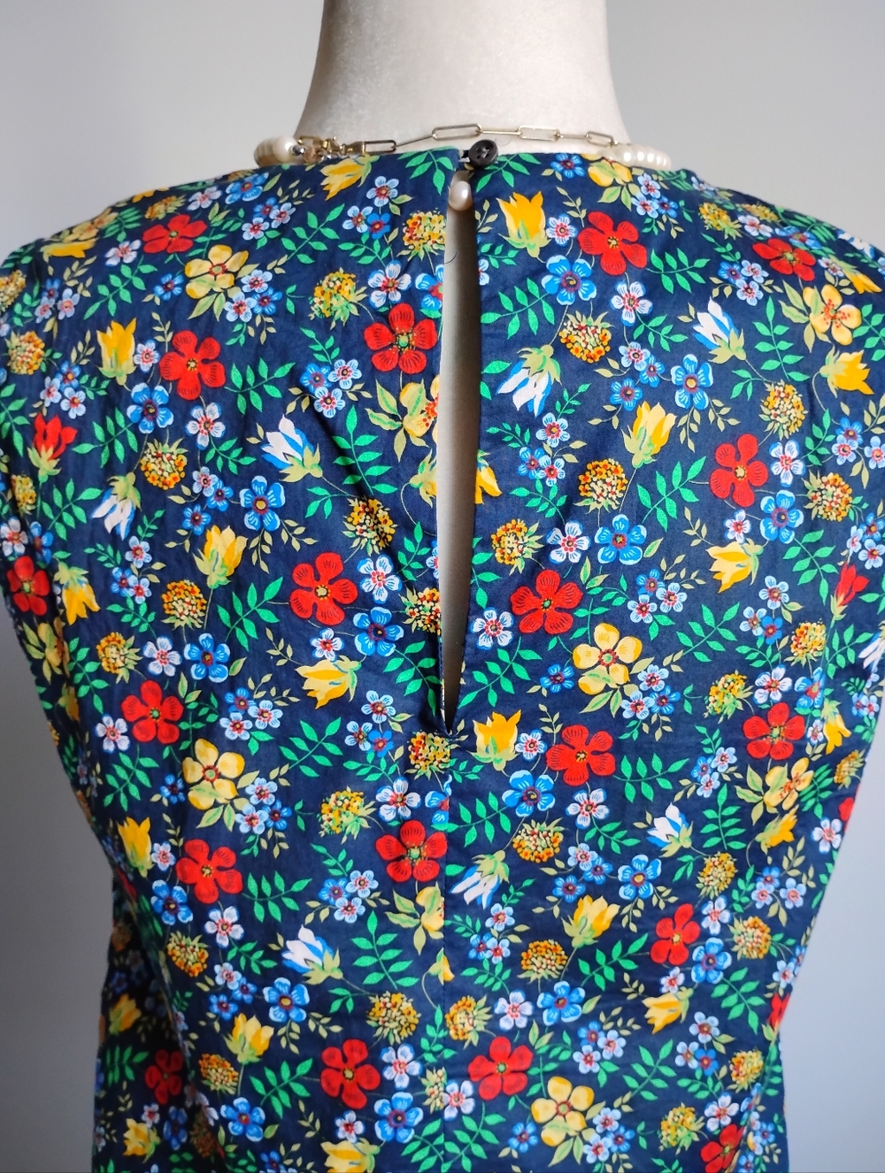 J. Crew Liberty Art Fabric Edenham Ruffle Blouse Navy Blue Floral Colorful Sz 4 - Picture 10 of 15